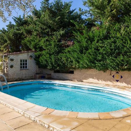 Mas Provencal De 120M2 En Camargue, Avec Piscine Et Parking Inclus, Ideal Pour Des Vacances 아흘르 외부 사진
