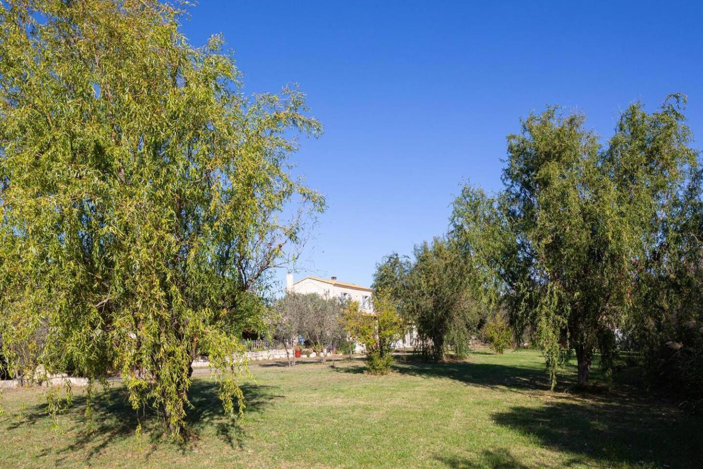 Mas Provencal De 120M2 En Camargue, Avec Piscine Et Parking Inclus, Ideal Pour Des Vacances 아흘르 외부 사진